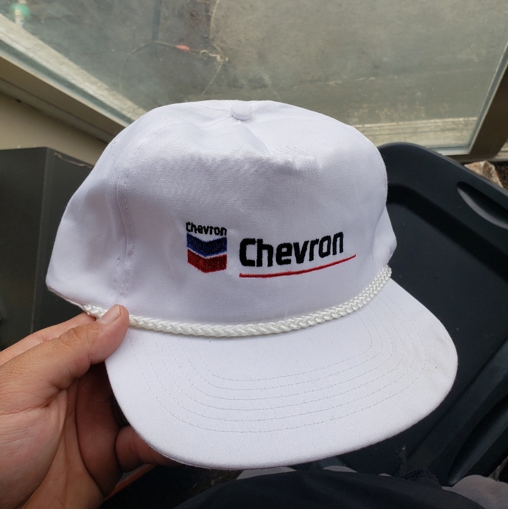 Trucker hat Chevron